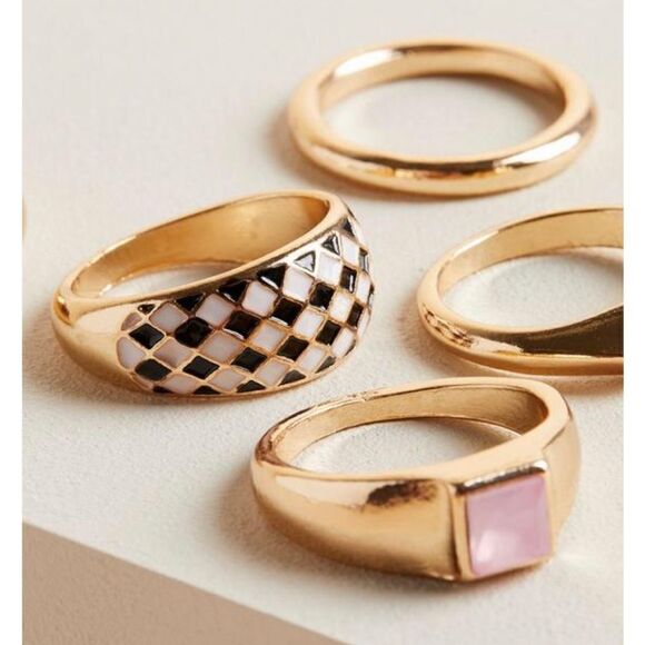 TORRID CHECKERED COCKTAI
RING SET - Picture 5 of 7